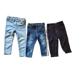 Bundle of 18-month pants